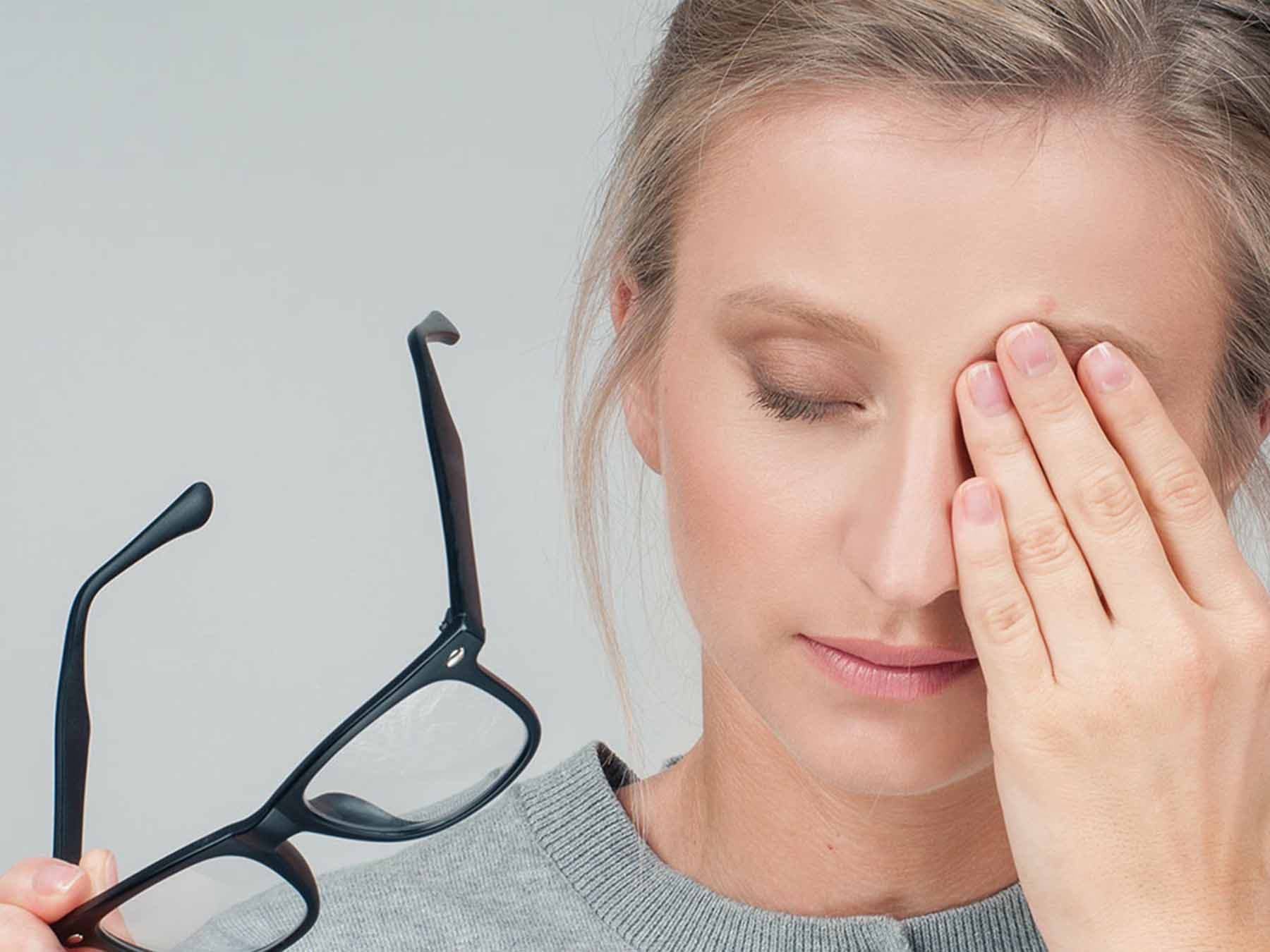 7 esercizi per rilassare gli occhi stanchi
