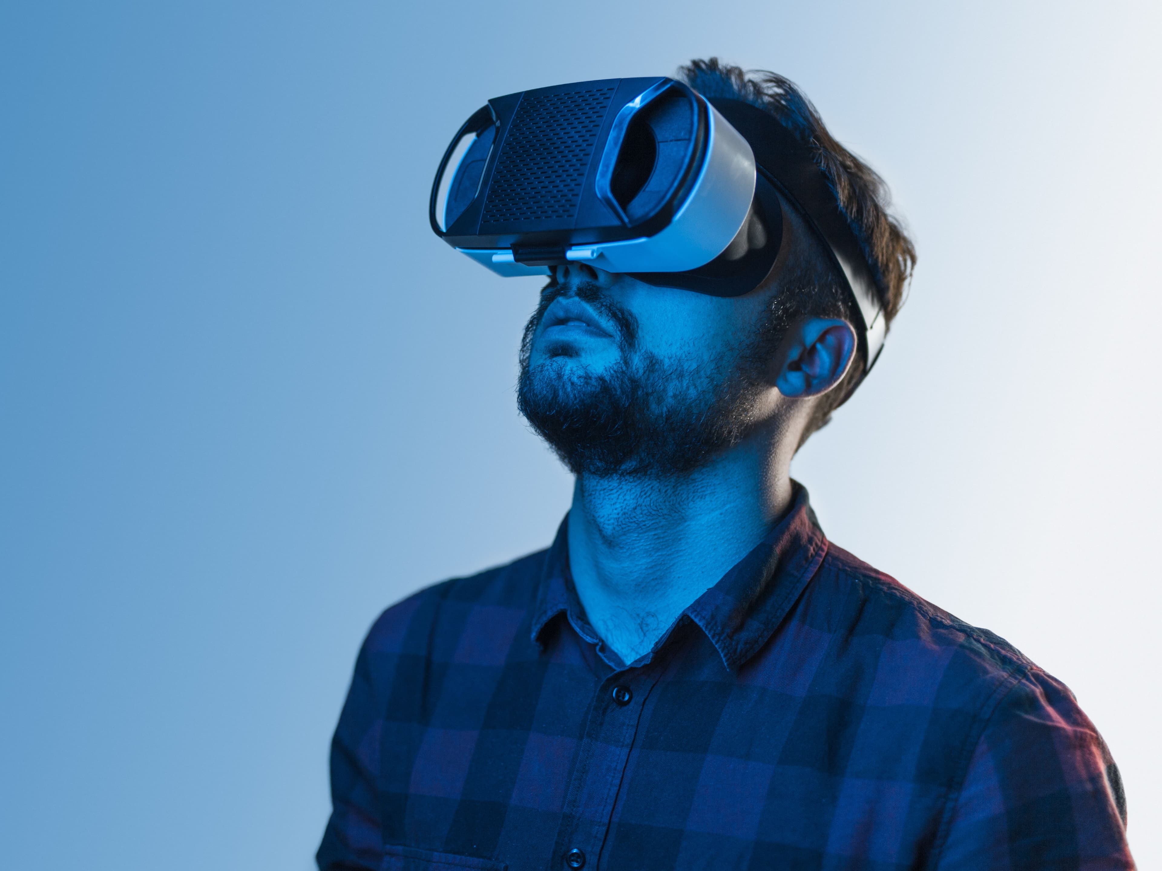 I visori di realtà virtuale sono sicuri per gli occhi?