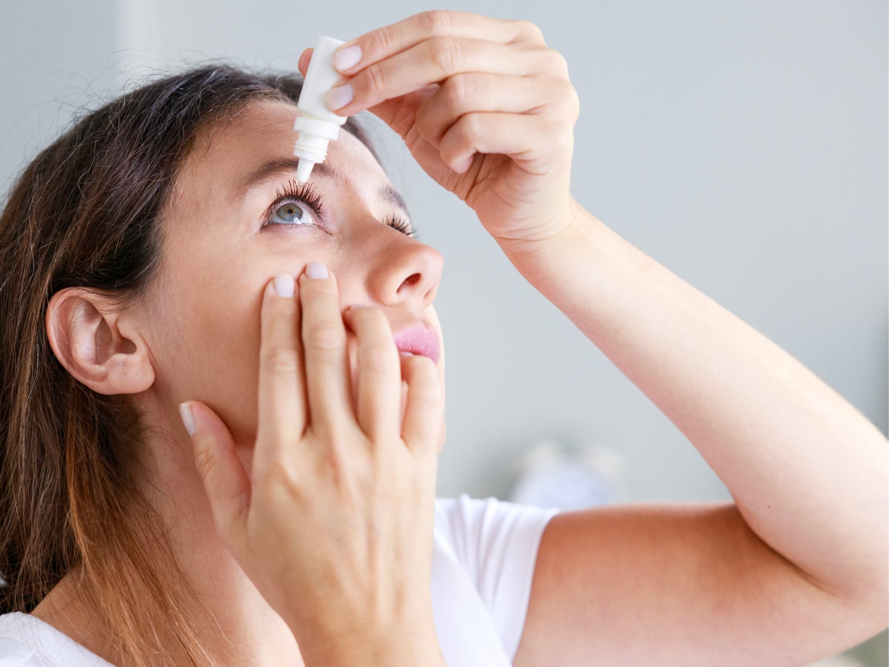 Colliri con conservanti: un’insidia per i pazienti con secchezza oculare